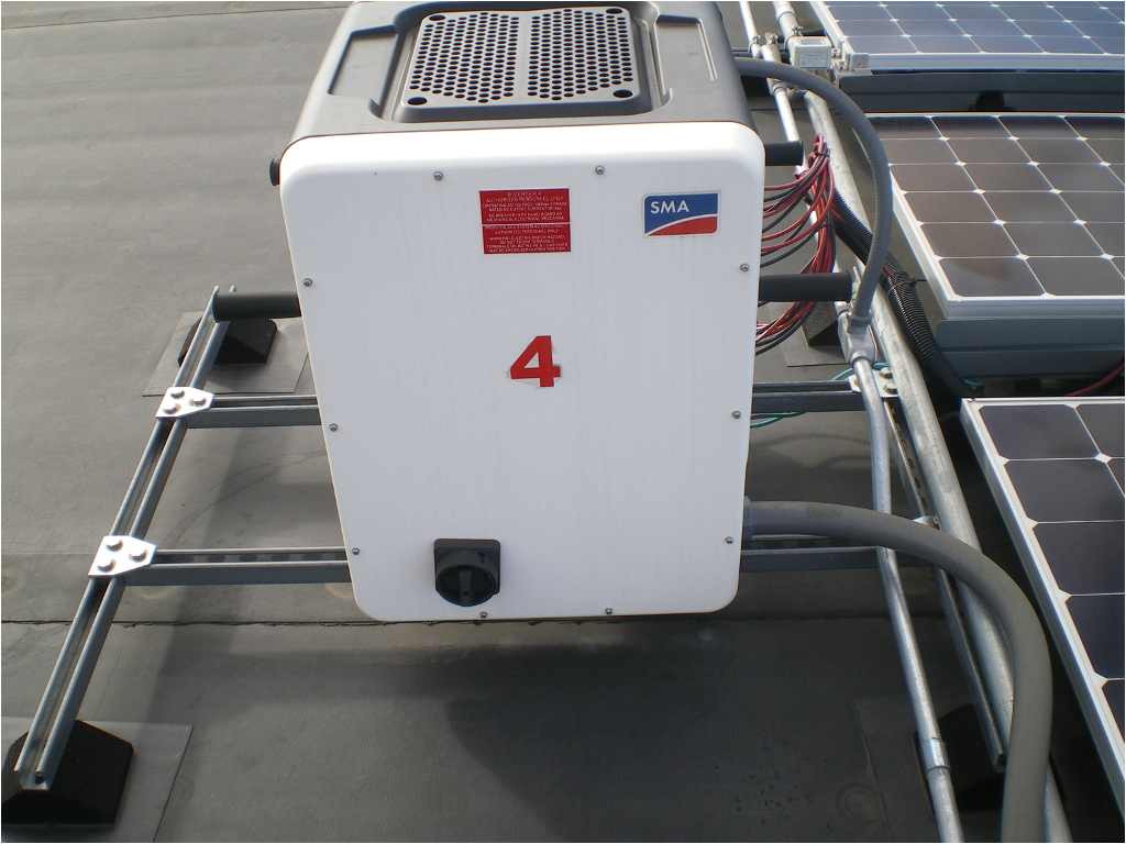 fat conduit on right AC too close to smaller DC.png
